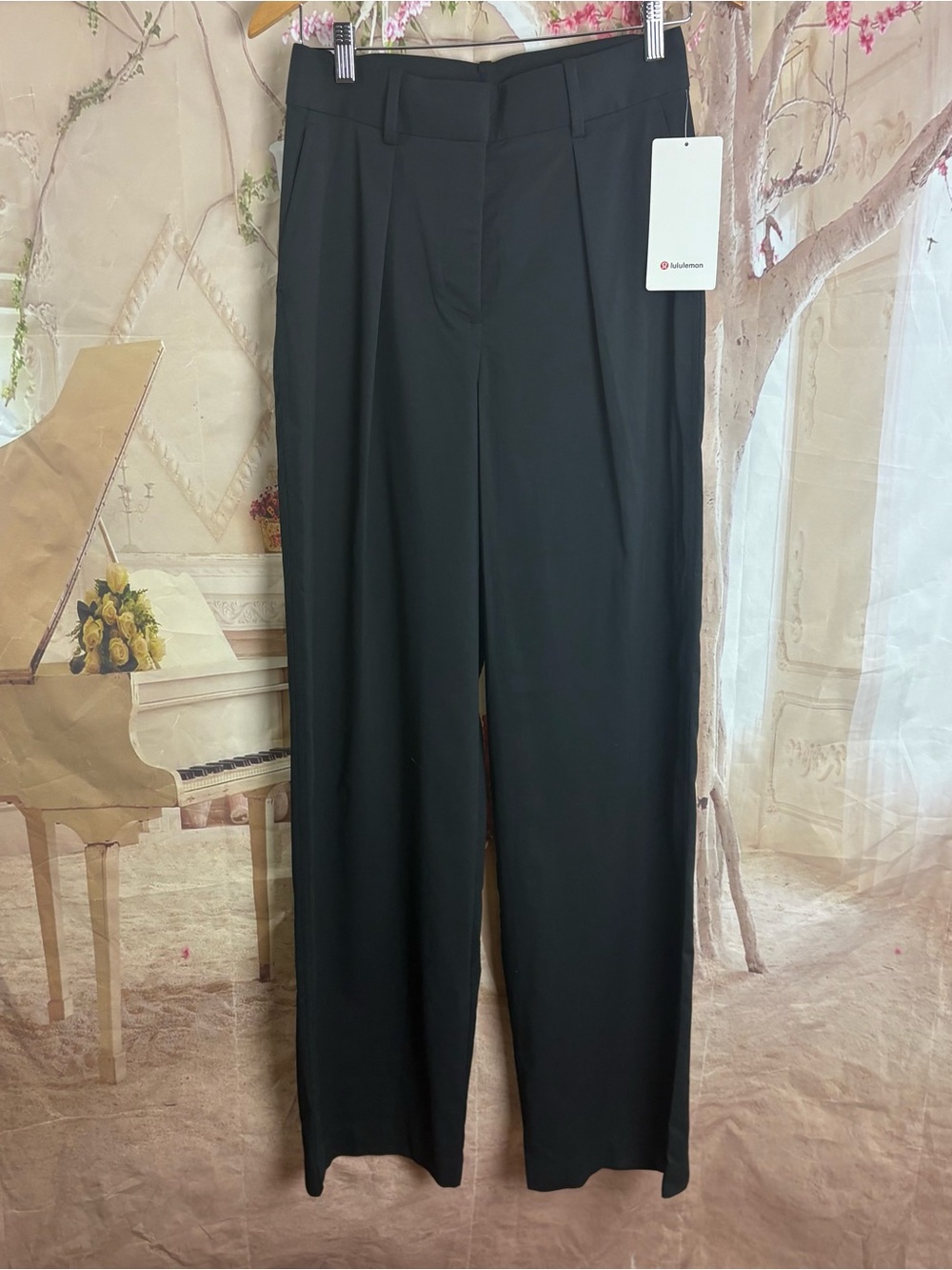 SOLD NEW Lululemon Athletica Black High-Rise Pleated Trousers - Picture 2 of 9
